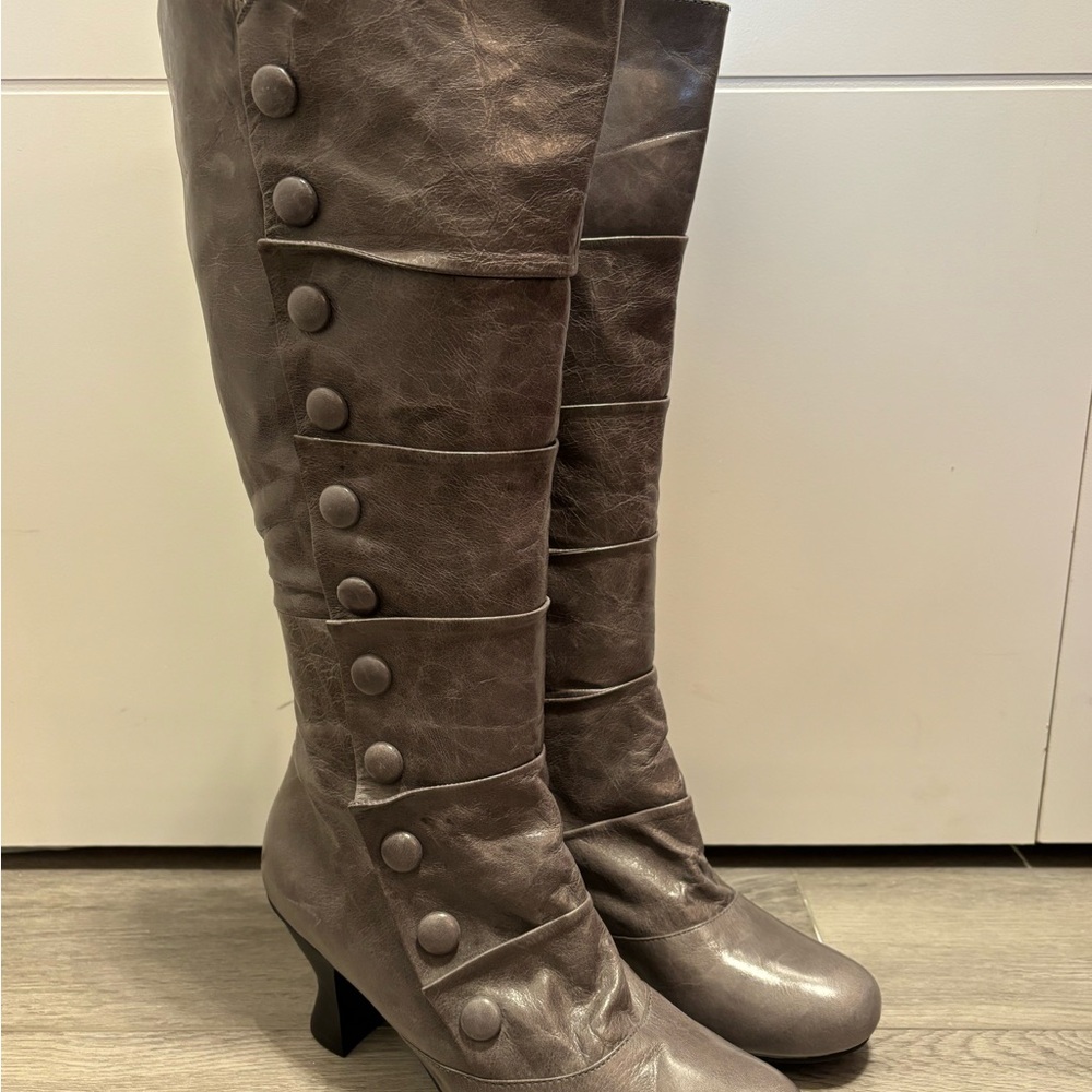 Miz Mooz Women's Heeled Boots in Grey